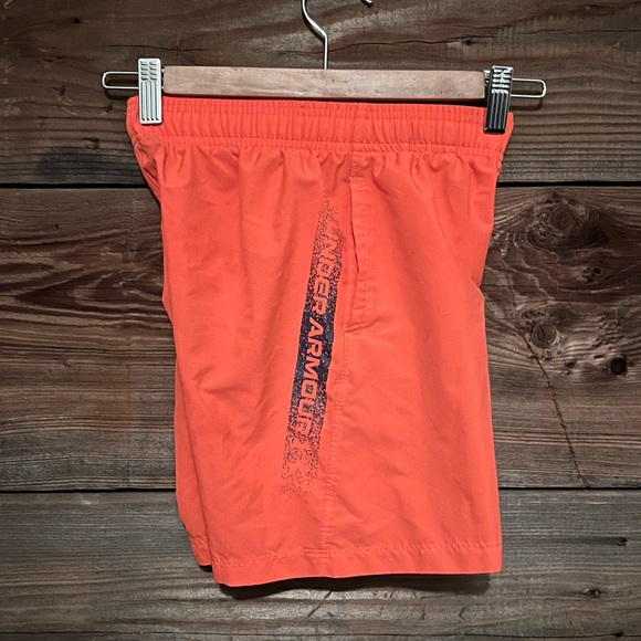 Under Armour Boys Small Athletic Shorts - Picture 1 of 3